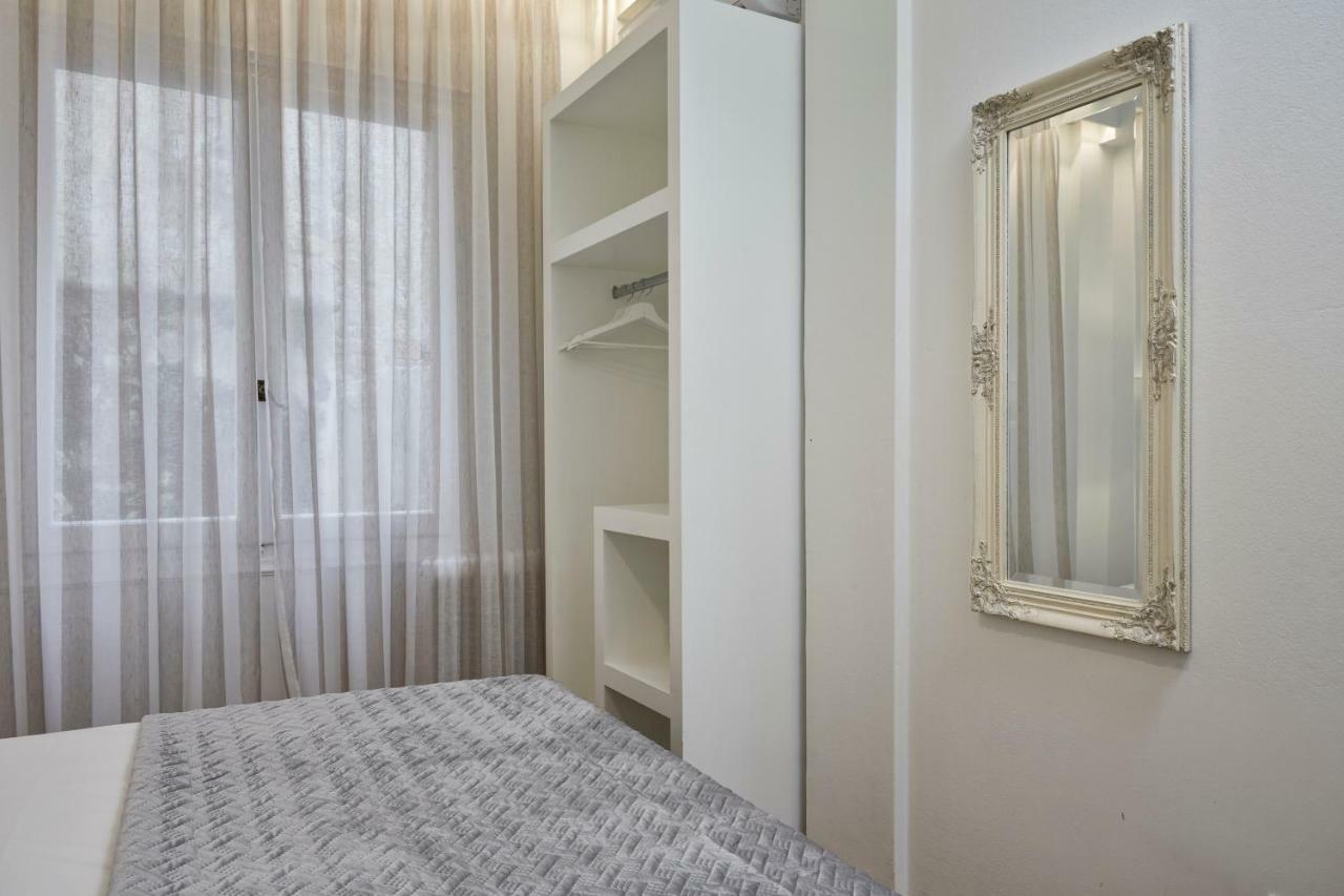 Cozy And Bright 2Bd Apartment In Kolonaki Athena Bagian luar foto