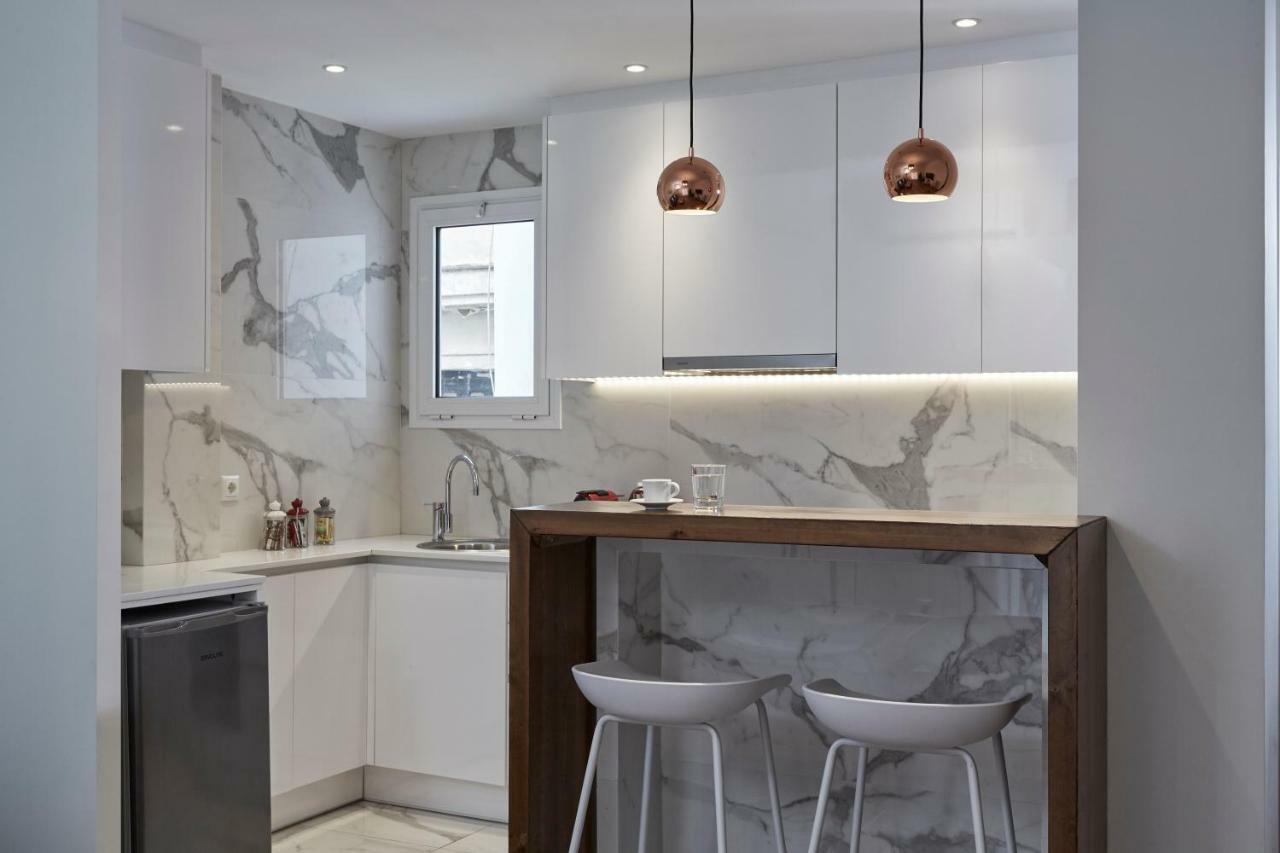 Cozy And Bright 2Bd Apartment In Kolonaki Athena Bagian luar foto