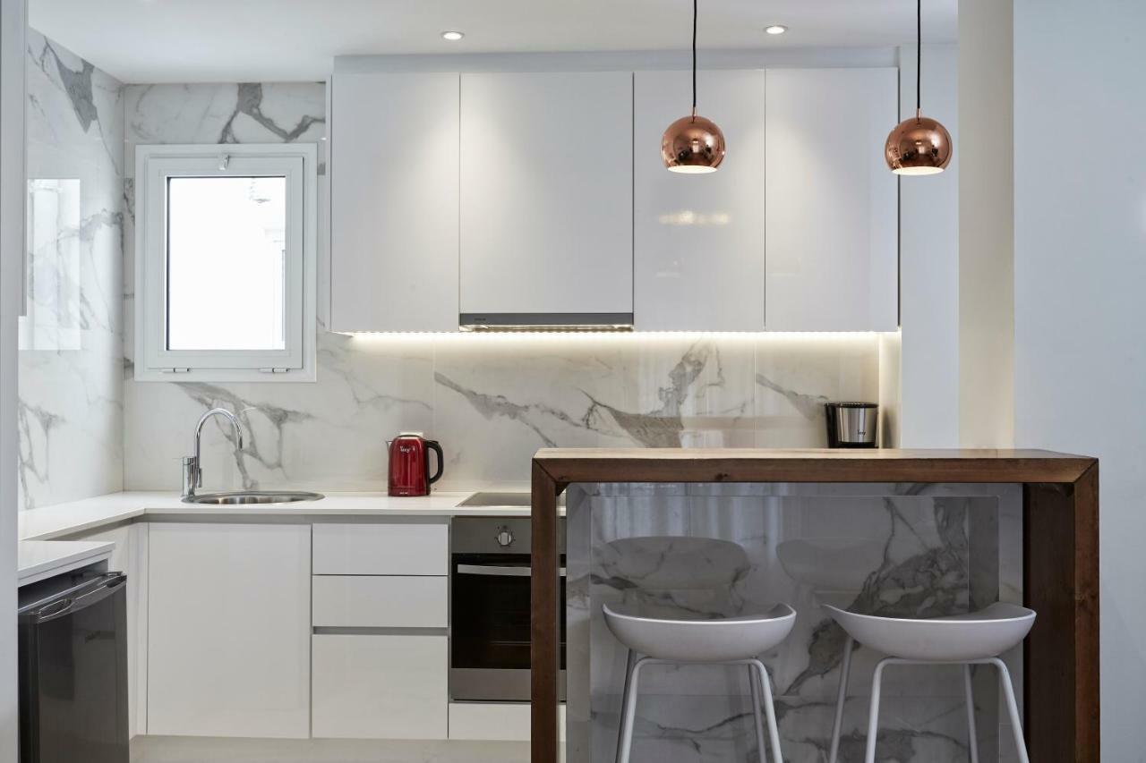 Cozy And Bright 2Bd Apartment In Kolonaki Athena Bagian luar foto