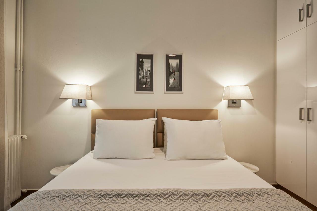 Cozy And Bright 2Bd Apartment In Kolonaki Athena Bagian luar foto