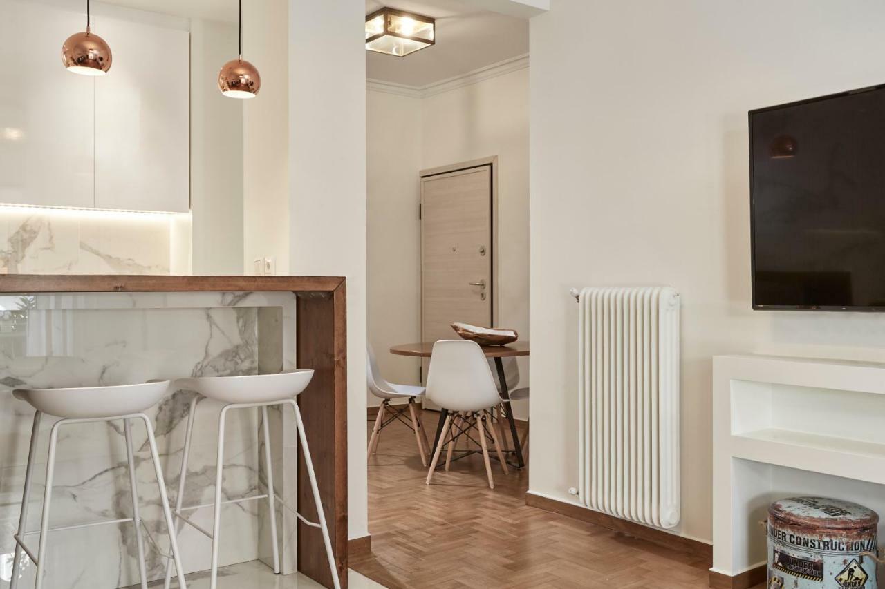 Cozy And Bright 2Bd Apartment In Kolonaki Athena Bagian luar foto